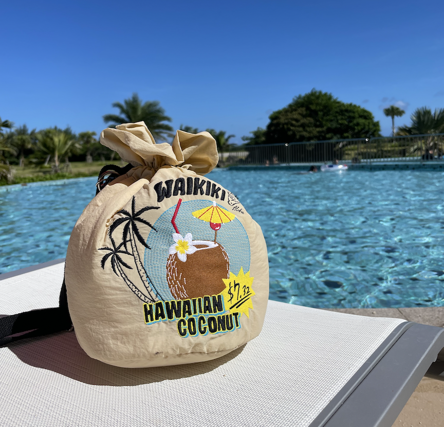 アメリカのココナッツジュースが刺繍された巾着ショルダーバッグ